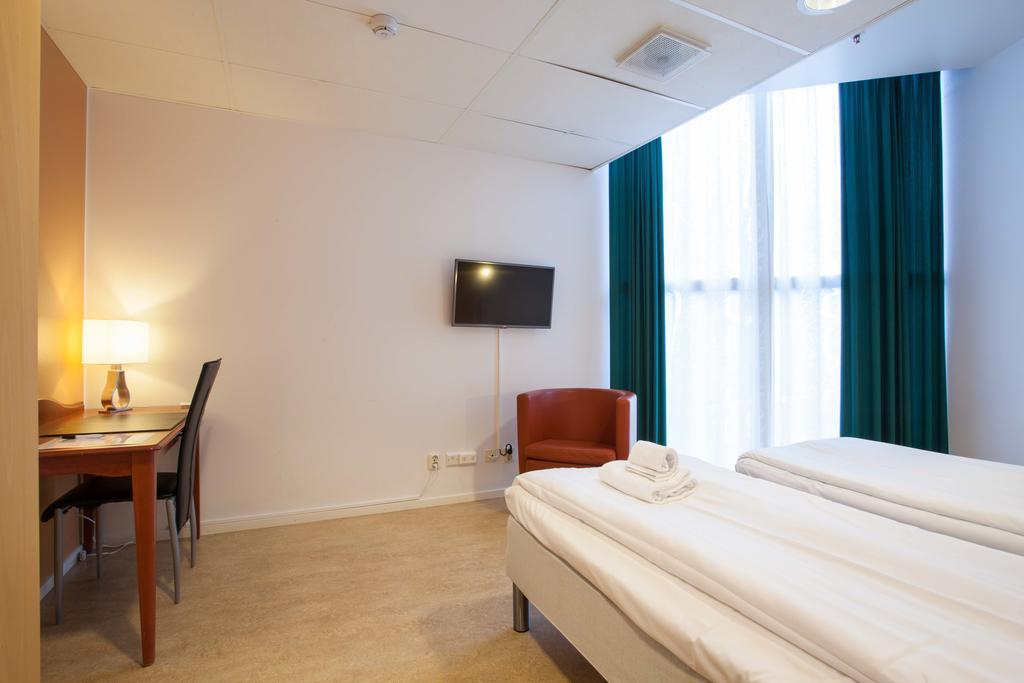 Pronova Hotell & Vandrarhem Norrkoping Exterior photo